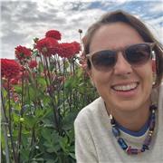 hola, soy medica pediatra, tengo experiencia en docencia universitaria y escolar-